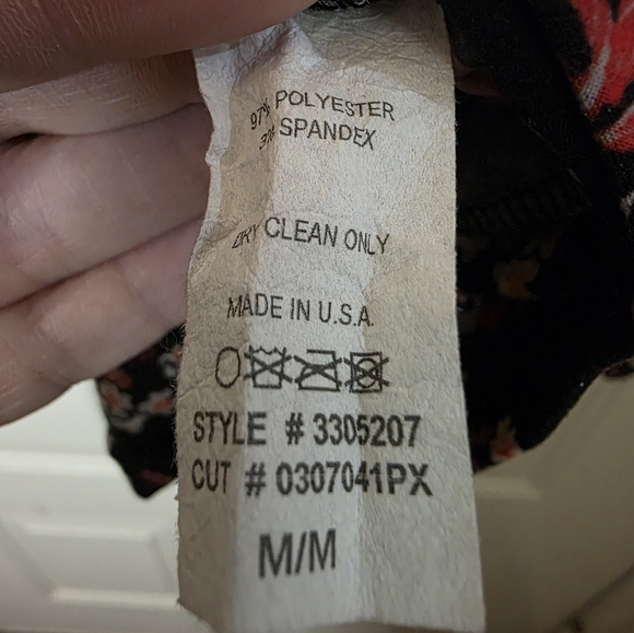 Forever 21 Floral V-neck Long Sleeve‎ Top Size Medium - Picture 4 of 5